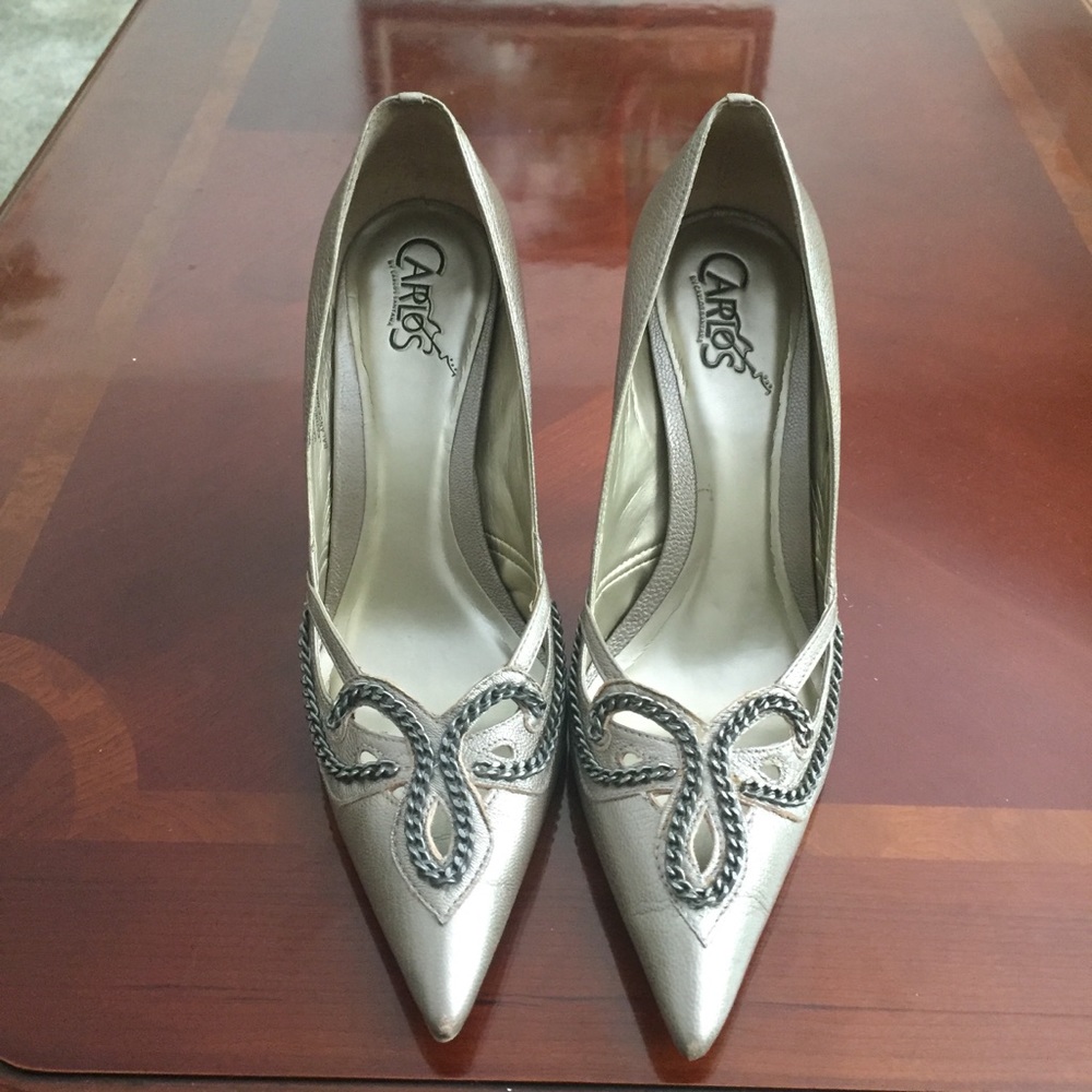 Carlos Santana Chainber Metallic Pumps